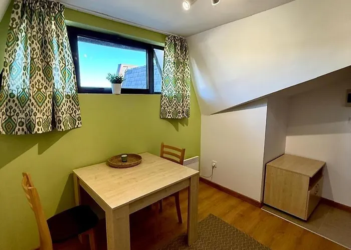 Elephant شقة رازلوغ